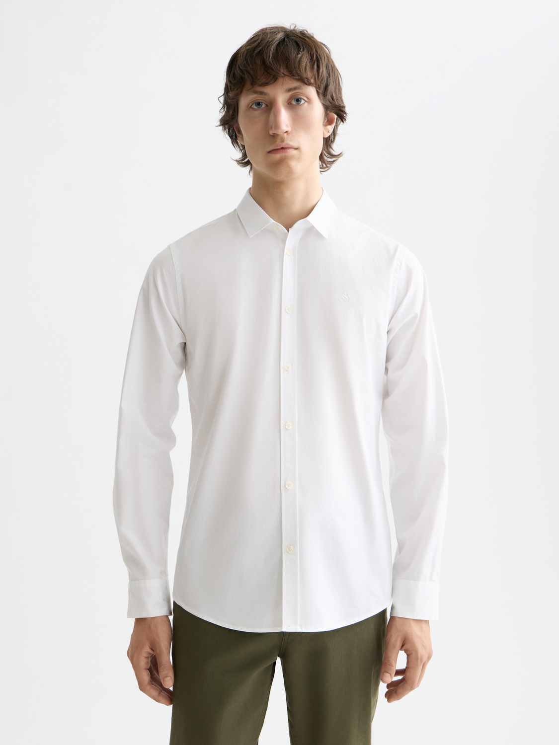 Long-sleeve Scotch & Soda poplin shirt featuring a classic collar and button-front design, in vibrant red with a subtle pattern.