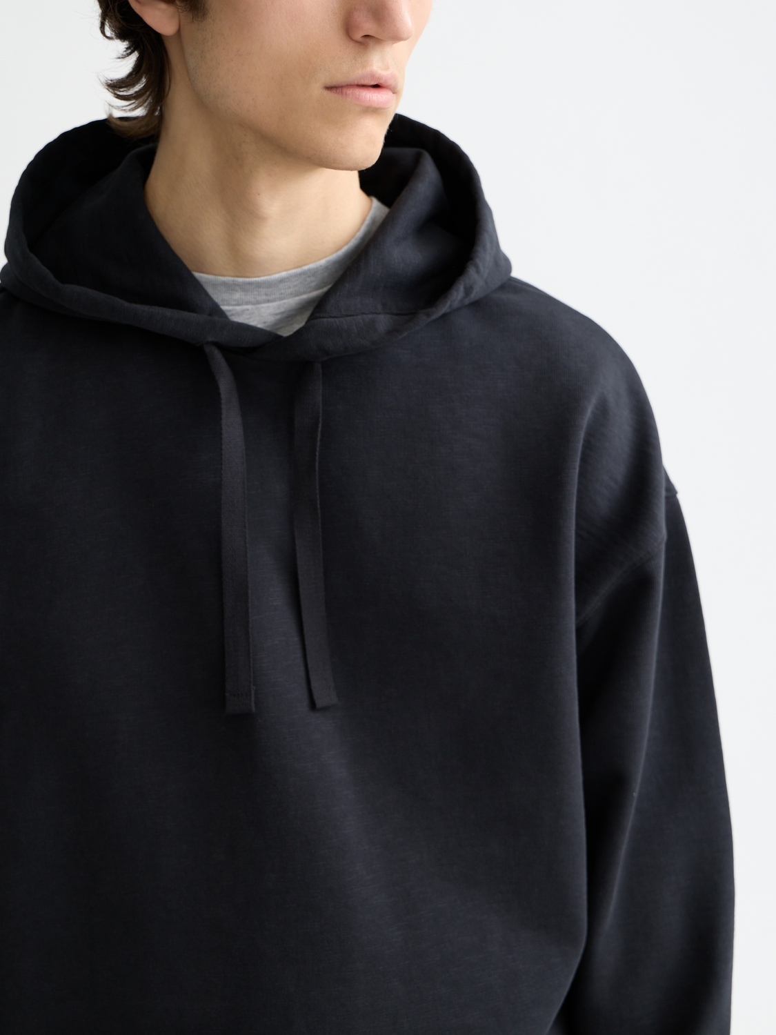 Scarlet hoodie with embroidered logo from SCOTCH & SODA, featuring a casual sweat design and soft fabric.