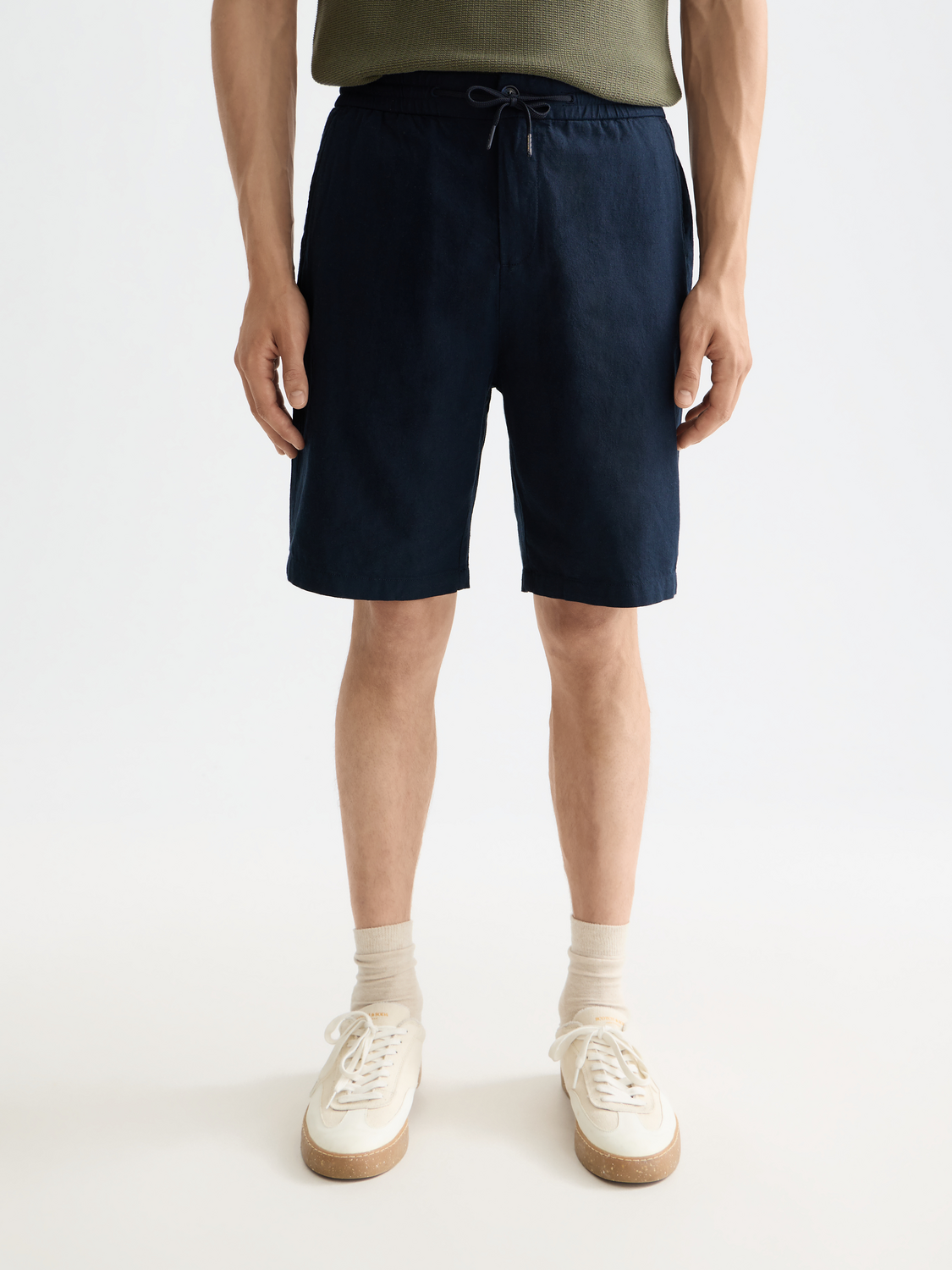 Fave cotton-linen shorts - Scotch & Soda NZ