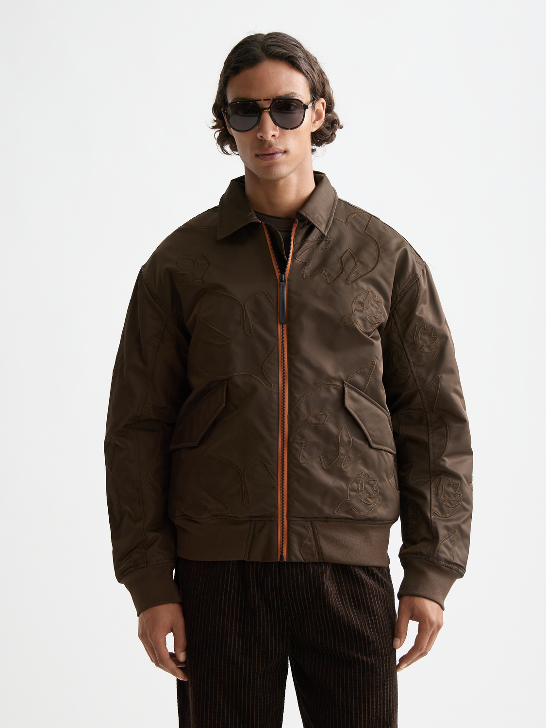 SCOTCH & SODA aviator bomber jacket with front zipper, ribbed cuffs, and classic military-inspired design.