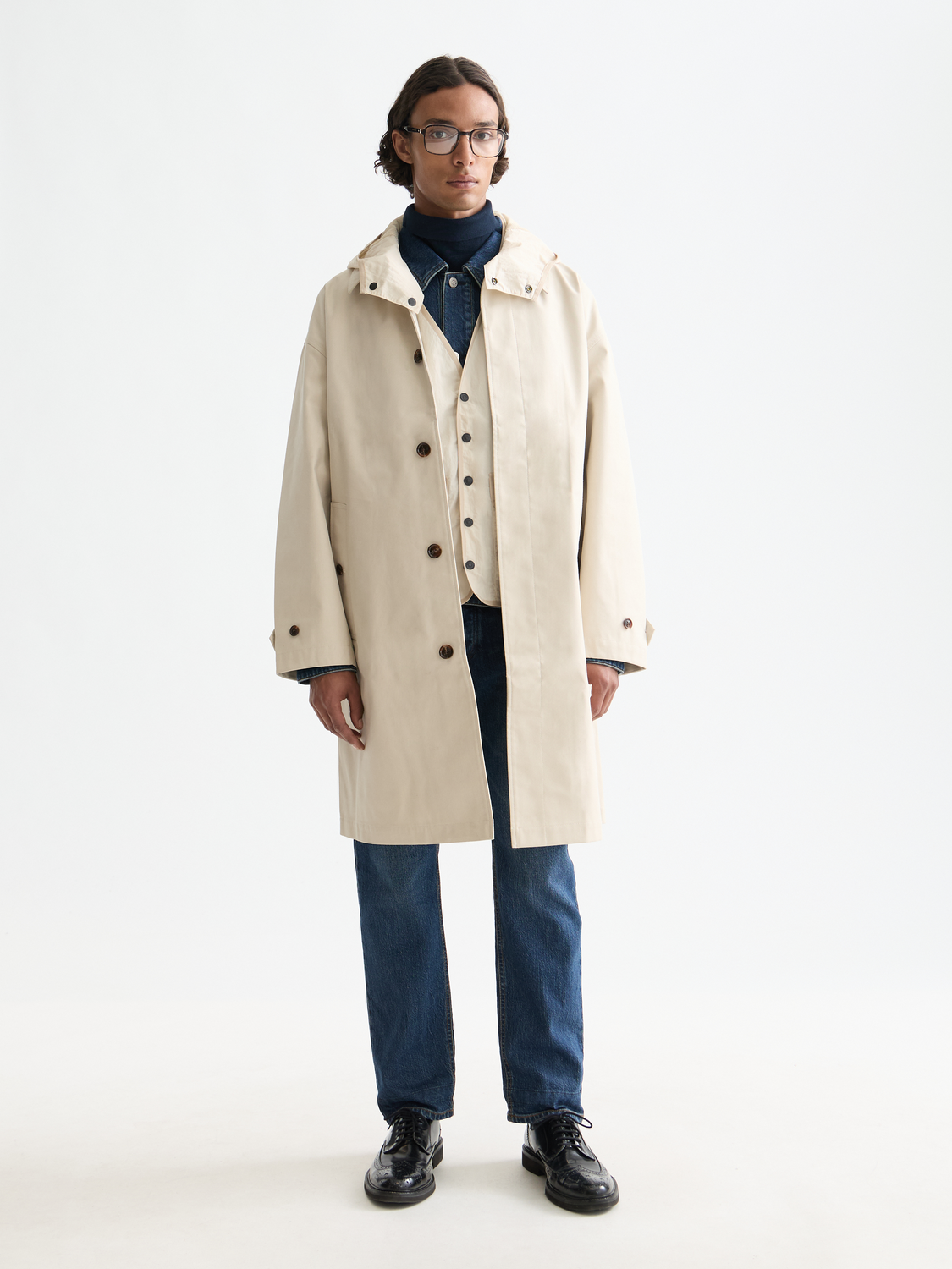 SCOTCH & SODA car coat with detachable vest, stylish men's jacket featuring a sleek design and versatile layering options.