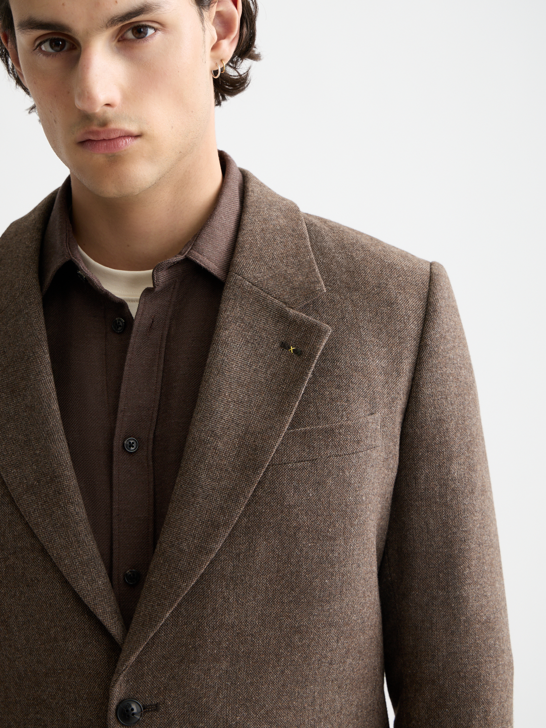 Yarn-dyed blazer by Scotch & Soda, tailored fit with classic lapel and button closure, in a stylish fabric pattern.