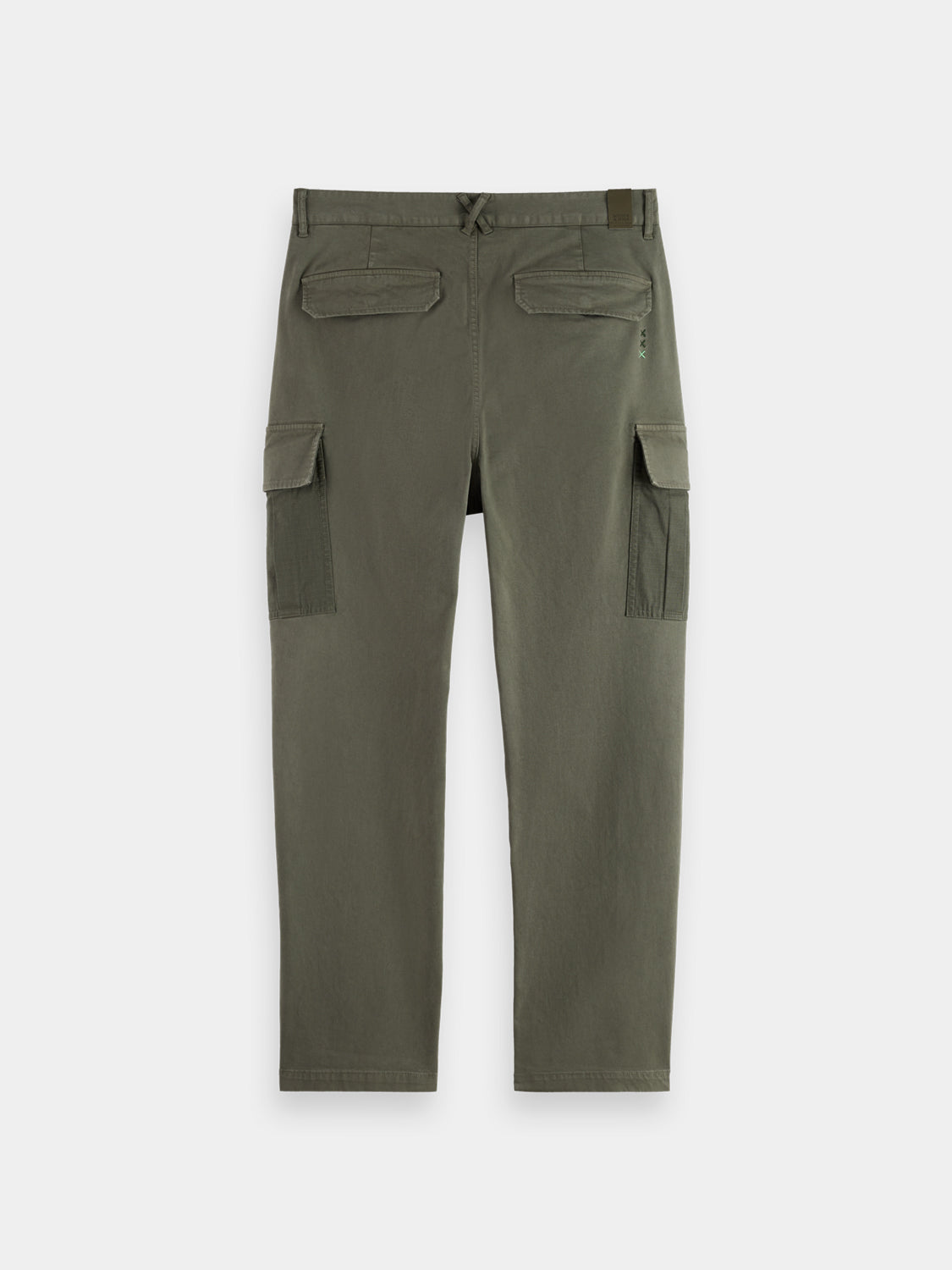 Scotch & Soda Harper cargo pants in black with multiple pockets, relaxed fit, and stylish design.