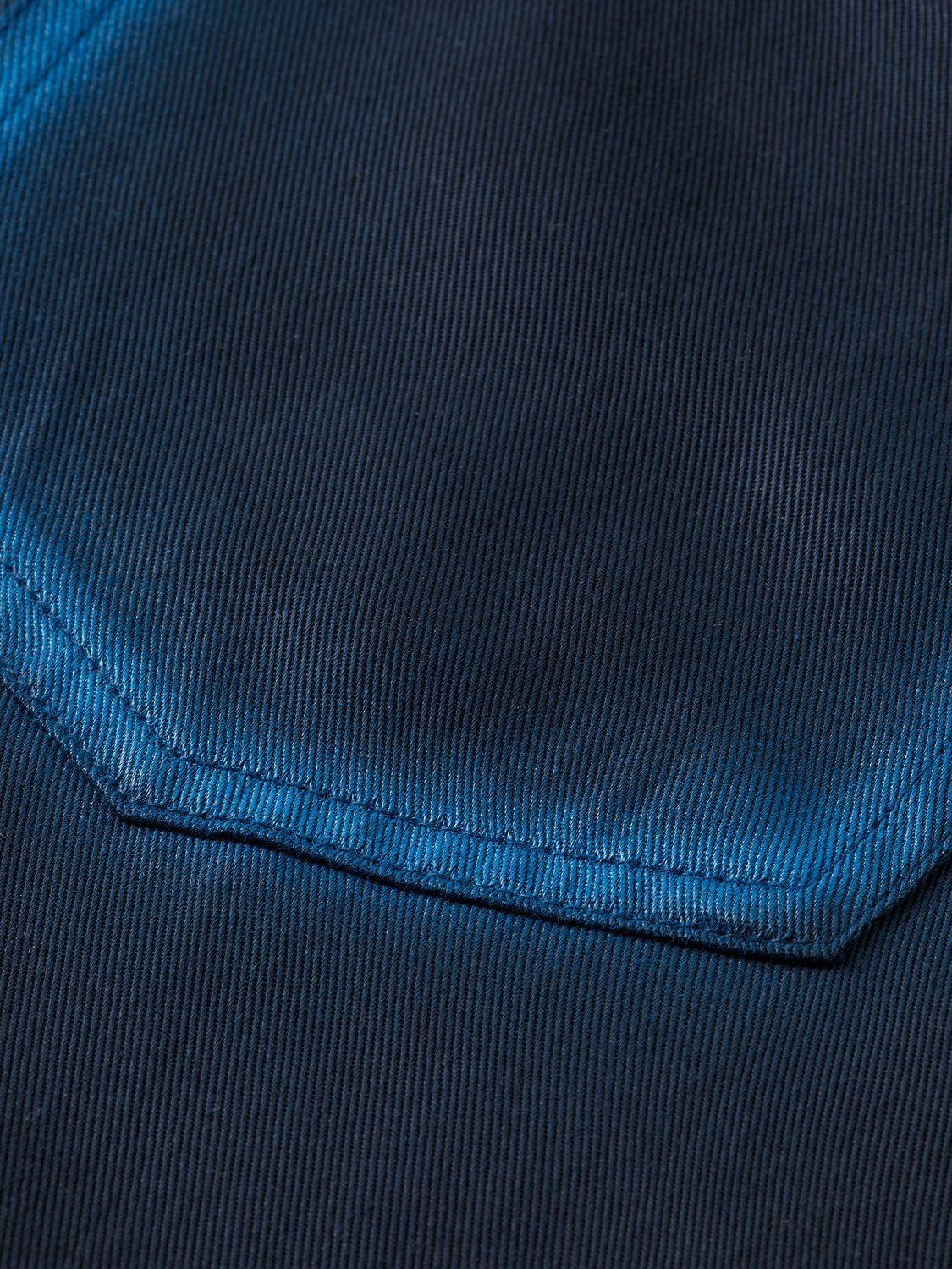 Long sleeve relaxed-fit shirt from Scotch & Soda, featuring a casual style with a button-up front and soft fabric.