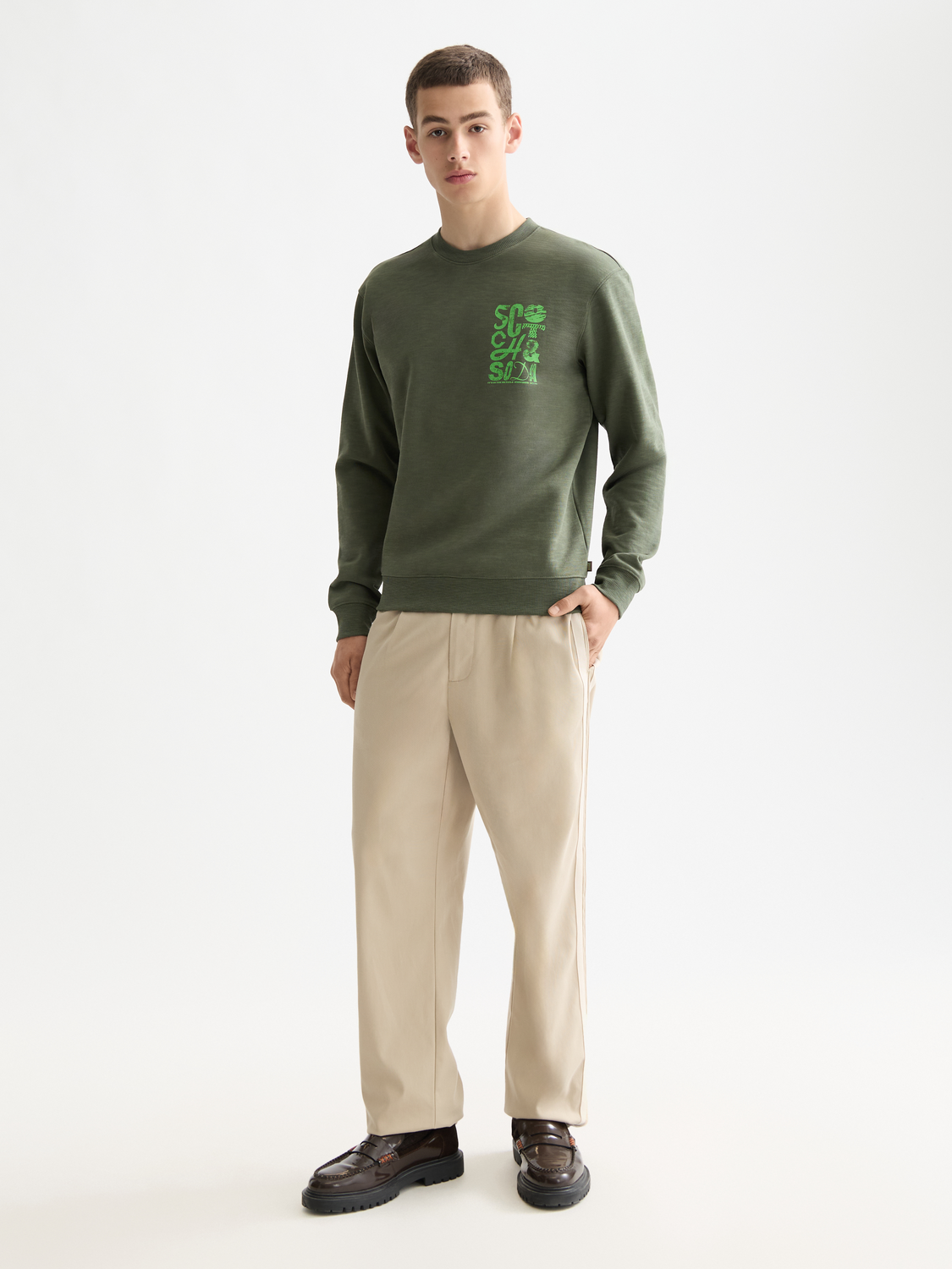 SCOTCH & SODA chest logo sweatshirt featuring a comfortable fit, soft fabric, and a stylish logo on the front.