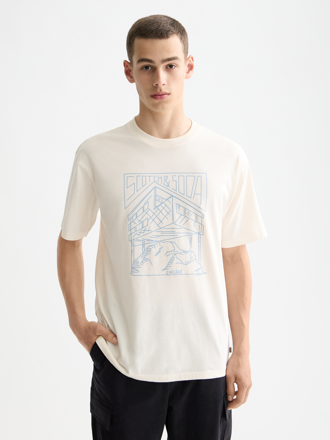 Black graphic T-shirt from Scotch & Soda with a front print, short sleeves, and a casual fit.