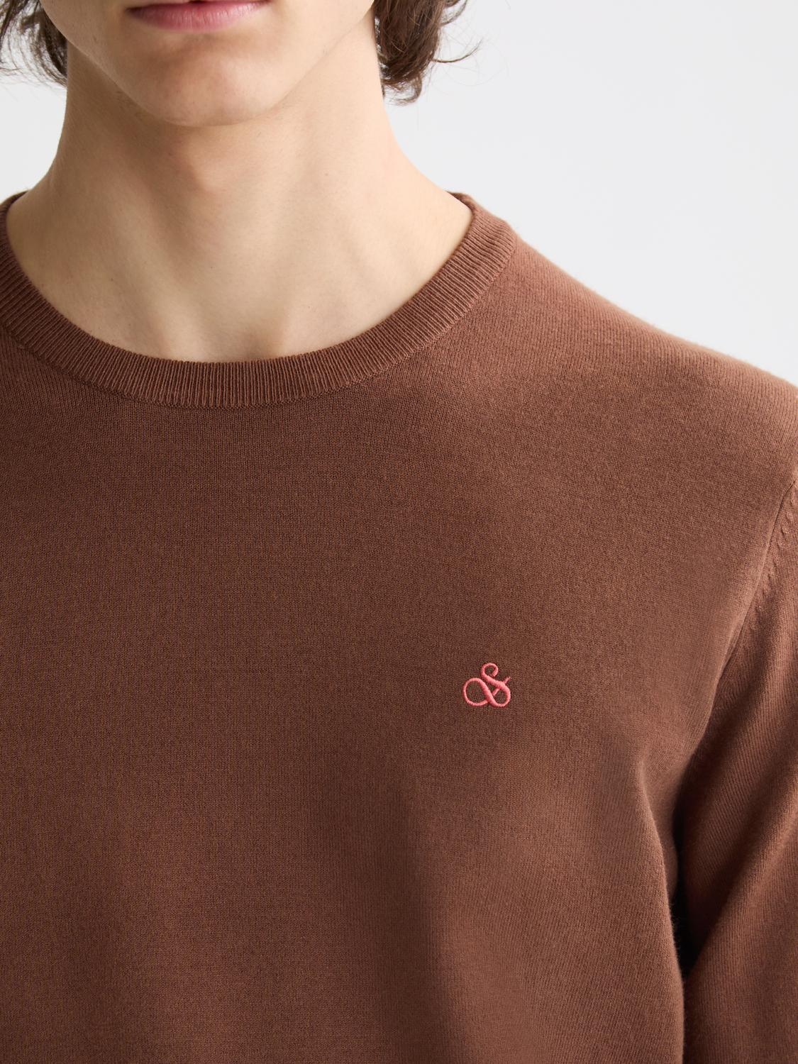 SCOTCH & SODA Ecovero-blend knitwear pullover in a stylish design, featuring soft fabric and a comfortable fit.