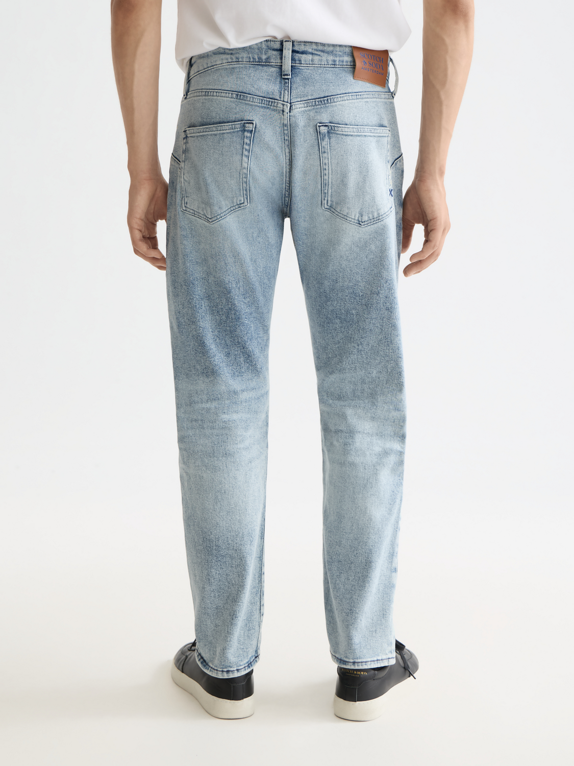 Scotch & Soda Zee straight-fit denim jeans with back pockets, dark wash, and classic five-pocket design.