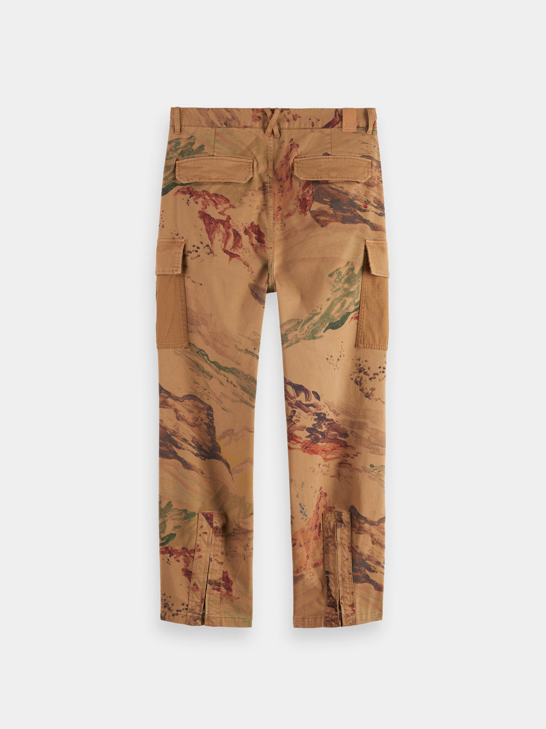Back view of SCOTCH & SODA Harper cargo pants showing relaxed fit, multiple pockets, and casual style.