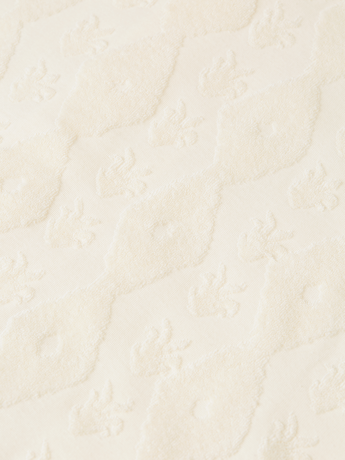 Scotch & Soda Fave terry shorts in soft fabric with a relaxed fit, featuring a drawstring waist and casual style.