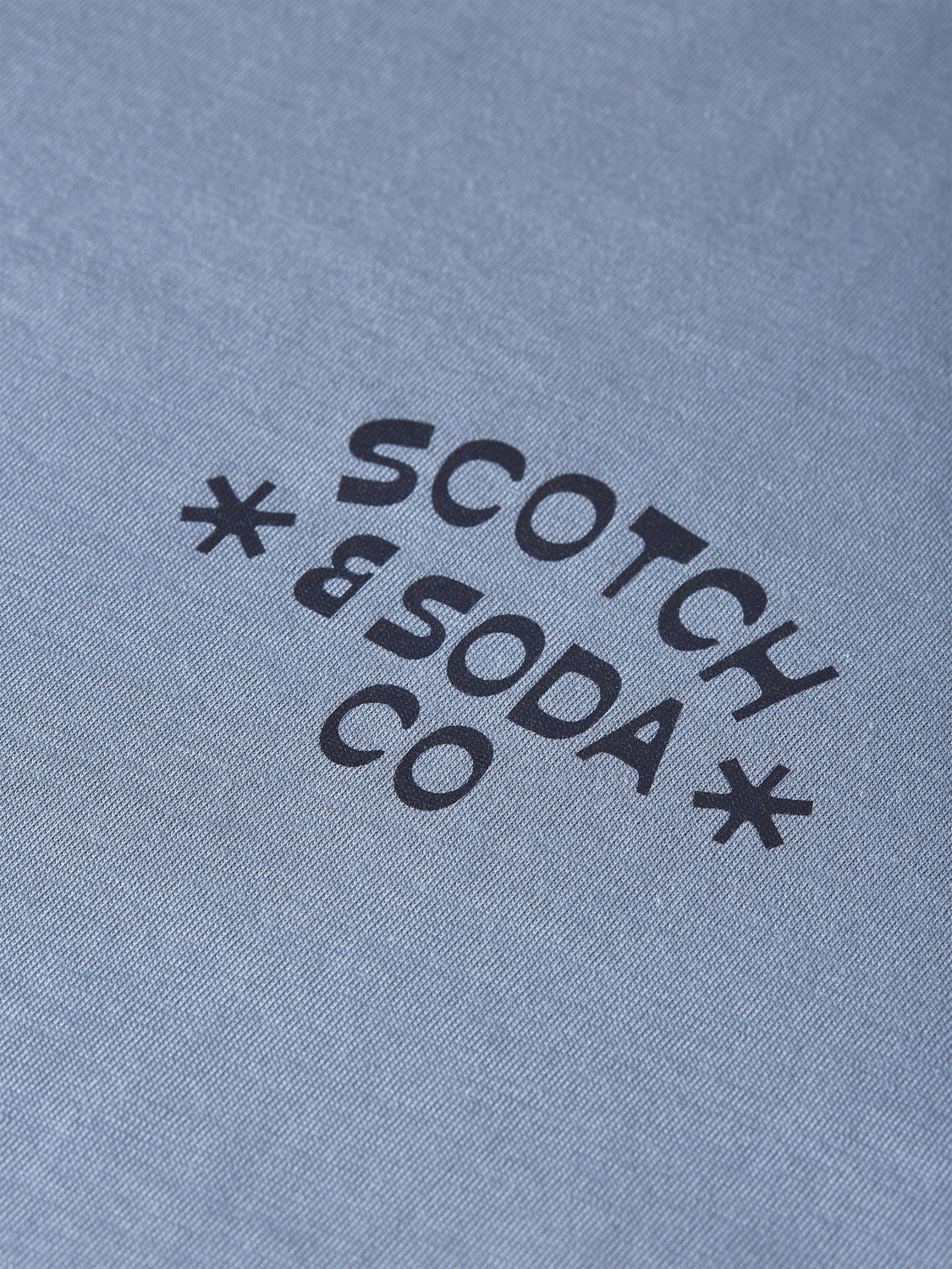 SCOTCH & SODA artwork men's short-sleeve T-shirt featuring colorful graphic design on soft cotton fabric.
