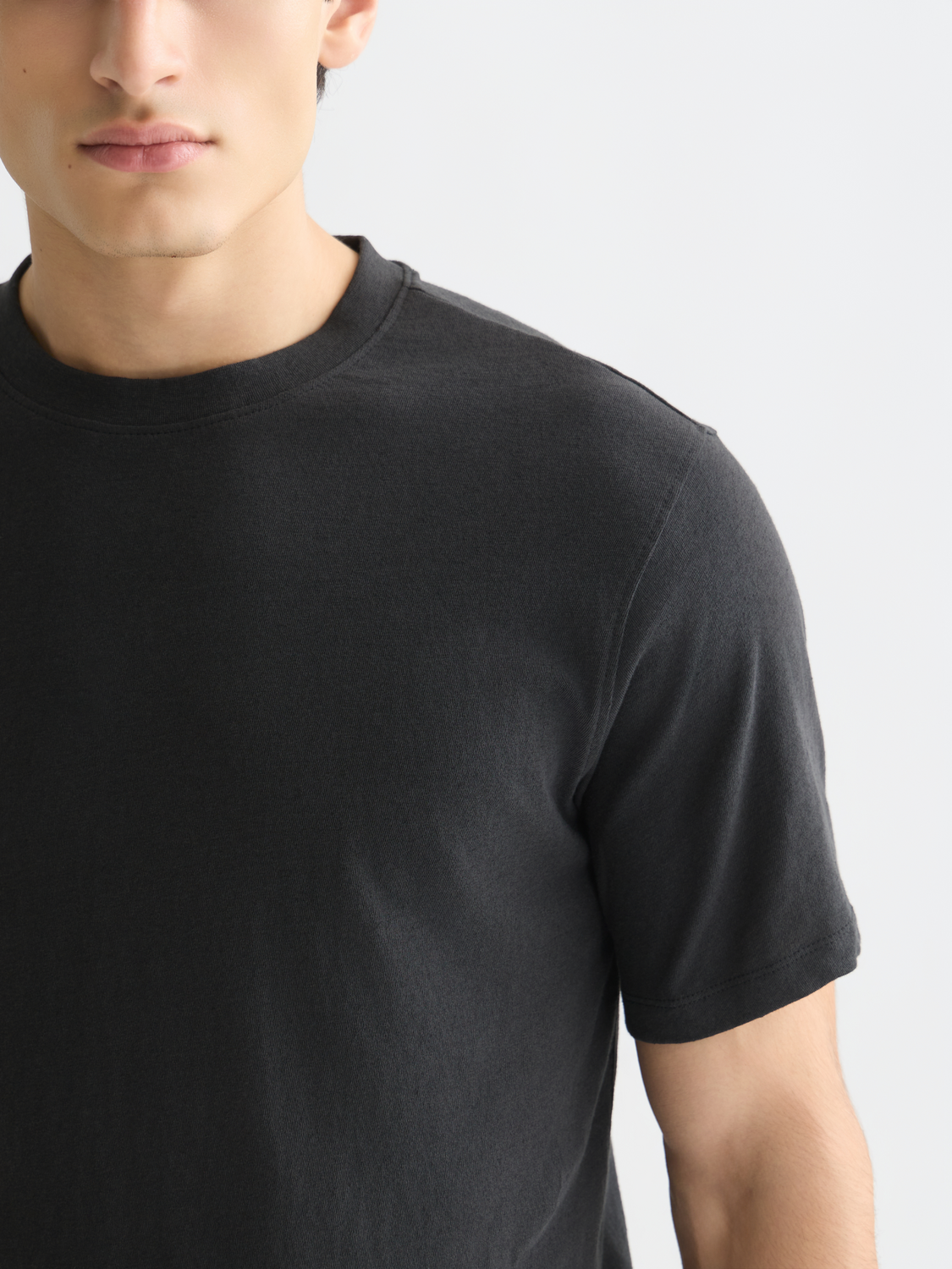 Light gray cotton-linen short-sleeve t-shirt from Scotch & Soda with a relaxed fit and subtle fabric texture.
