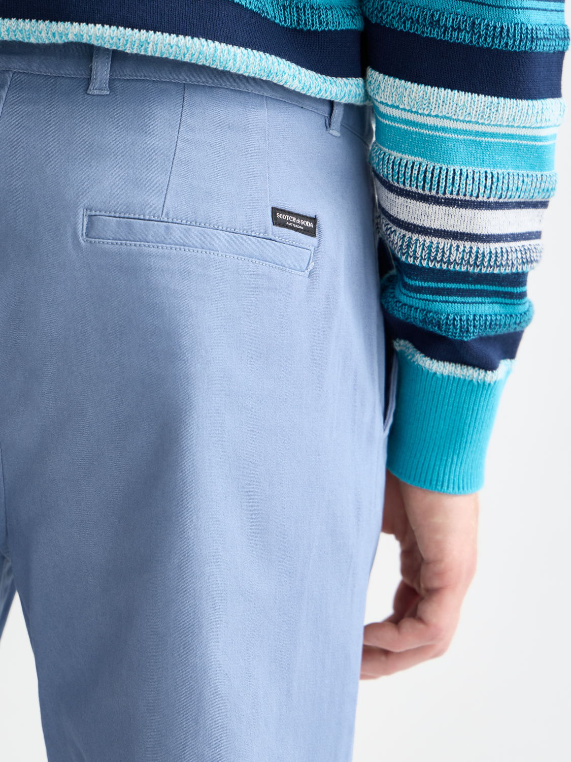 Men's Stuart slim-fit chinos by Scotch & Soda, stylish casual pants in a versatile color, featuring a tailored fit and classic design.