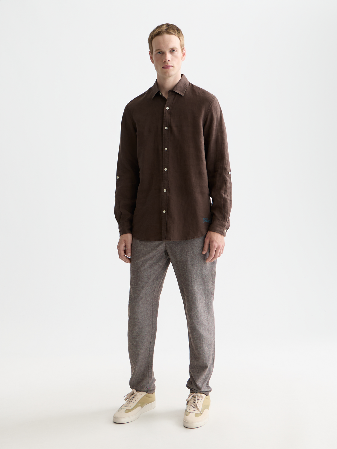 Men's linen long-sleeve shirt by Scotch & Soda, lightweight fabric, with a button-down collar and casual fit.