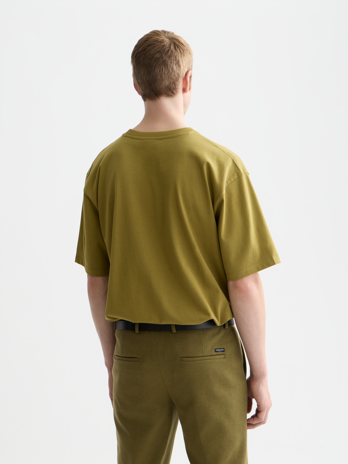 White short sleeve Scotch & Soda chest pocket t-shirt with a classic crew neck and front pocket detail.
