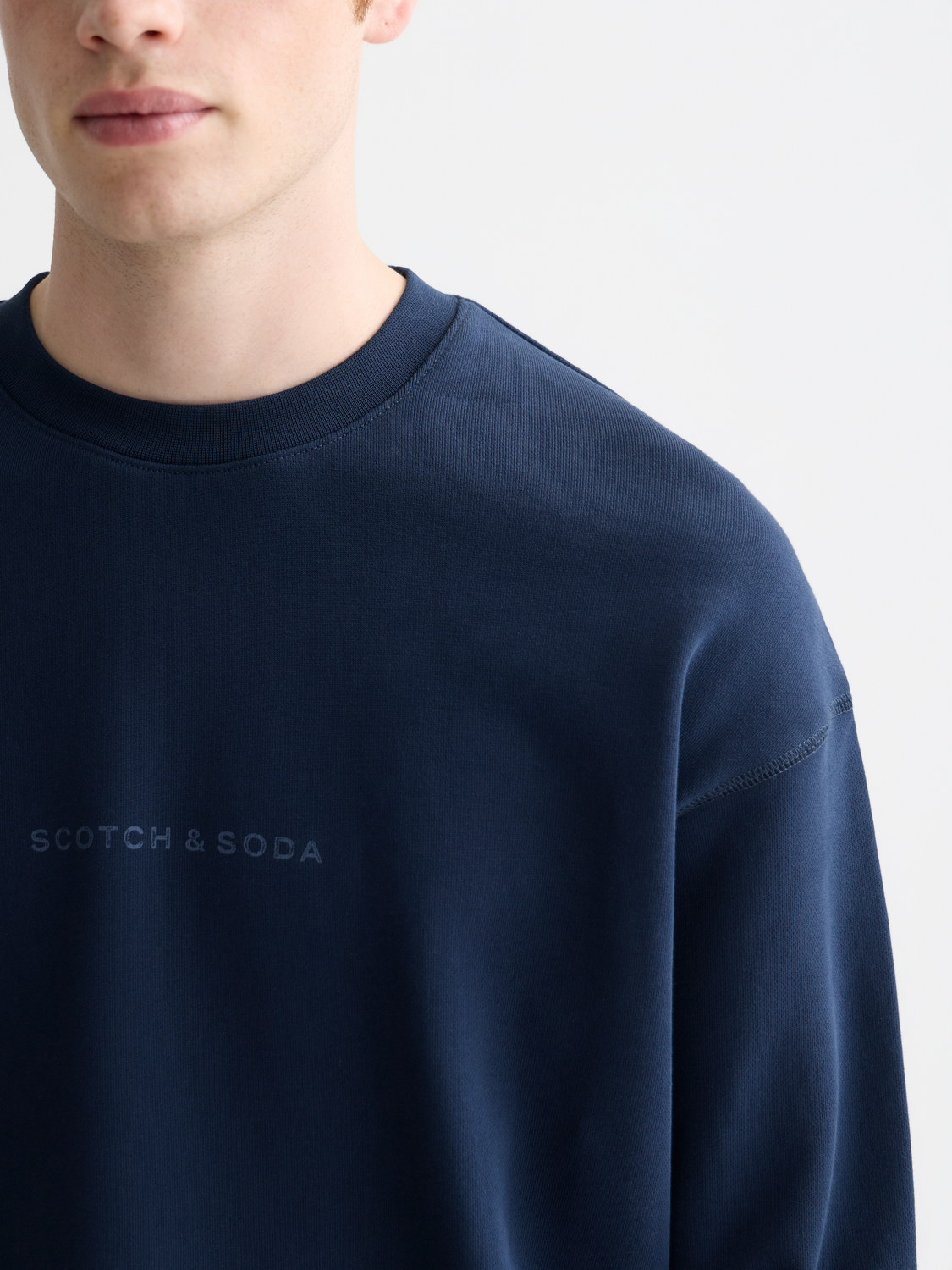 SCOTCH & SODA logo sweatshirt, casual sweatshirts with branded logo design, soft fabric, comfortable fit, men's or women's apparel.