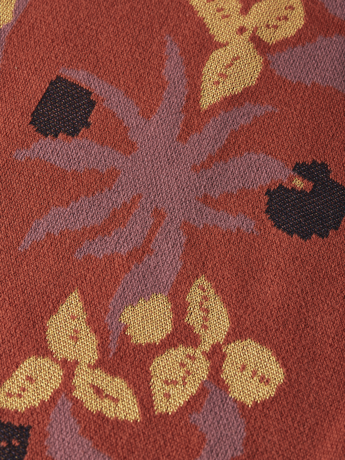 Knitted jacquard short-sleeved shirt from SCOTCH & SODA, featuring intricate patterns and a comfortable fit.