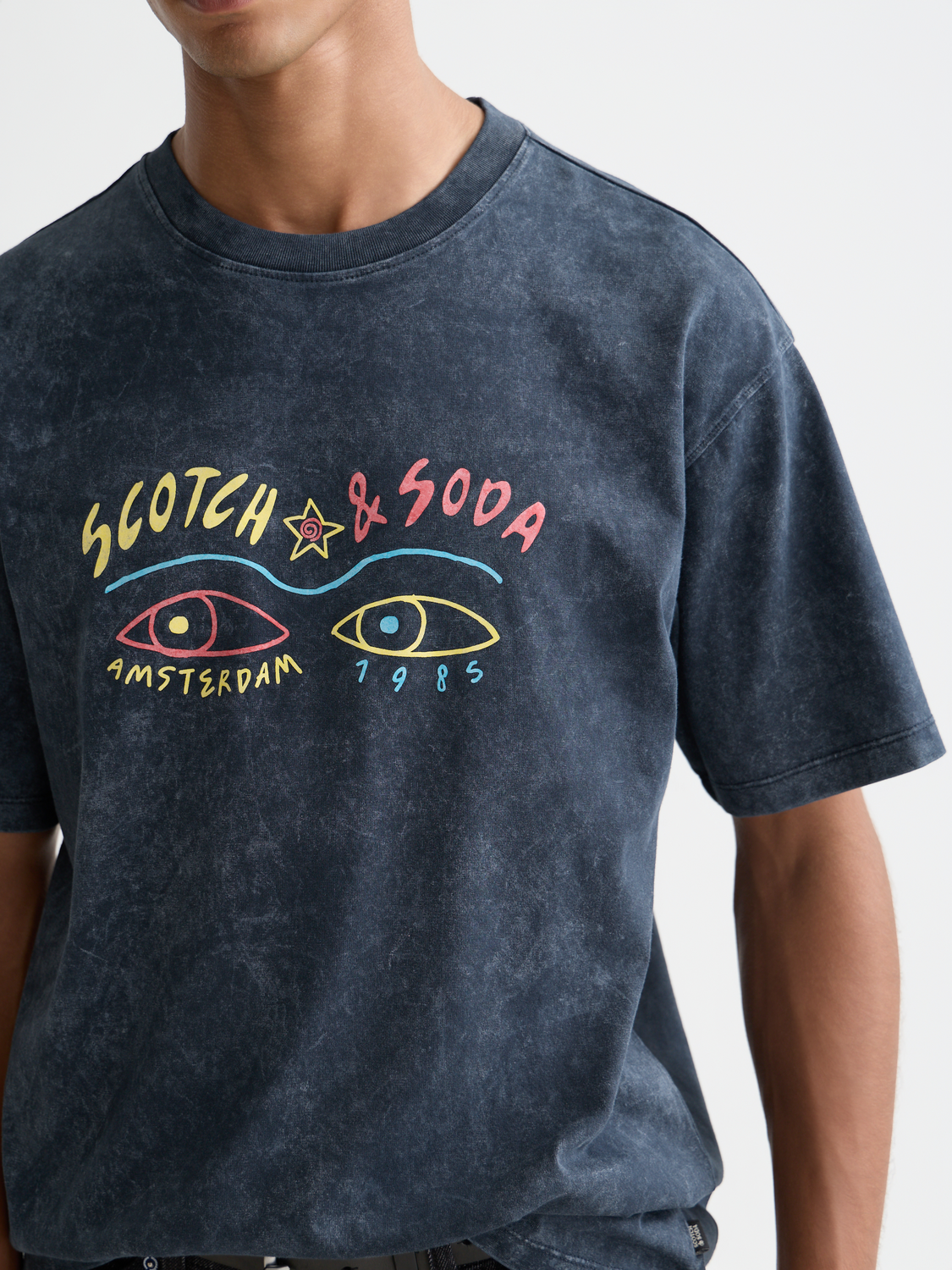 Washed artwork Scotch & Soda short-sleeve t-shirt with graphic design, casual fit, and soft fabric for everyday wear.