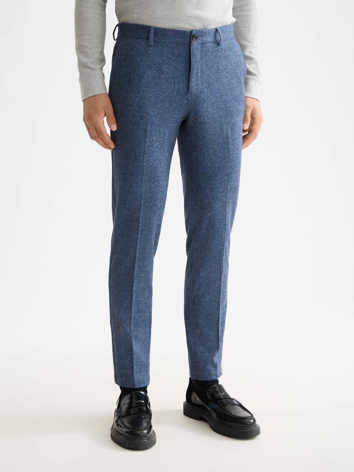 Scotch & Soda Stuart slim-fit chinos in khaki, showing front view of tailored pants with belt loops and classic design.