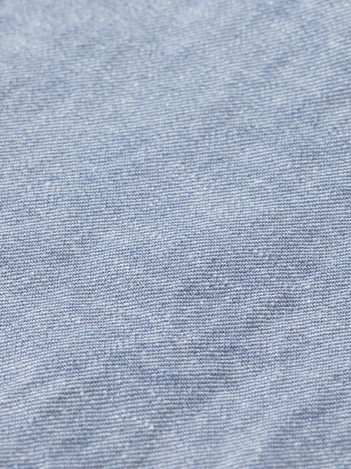 Light beige cotton-linen shorts by Scotch & Soda with a relaxed fit and side pockets, perfect for casual summer wear.