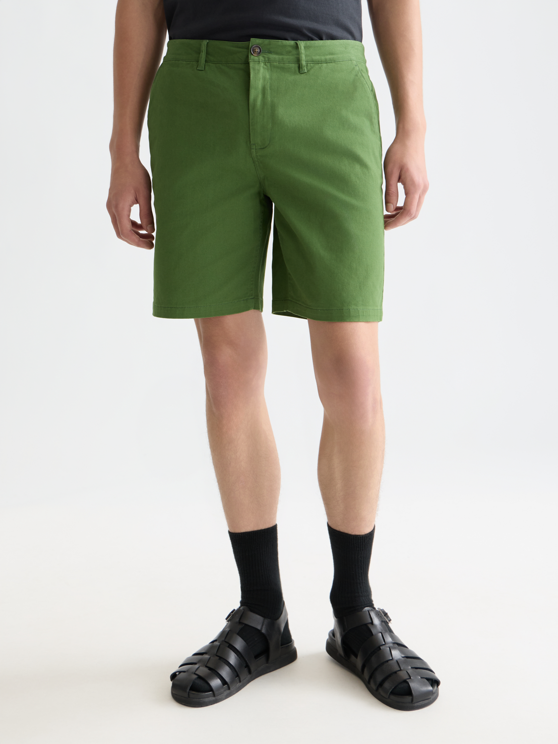 Scotch & Soda Stuart chino shorts in beige, front view showing tailored fit and classic design for casual summer wear.