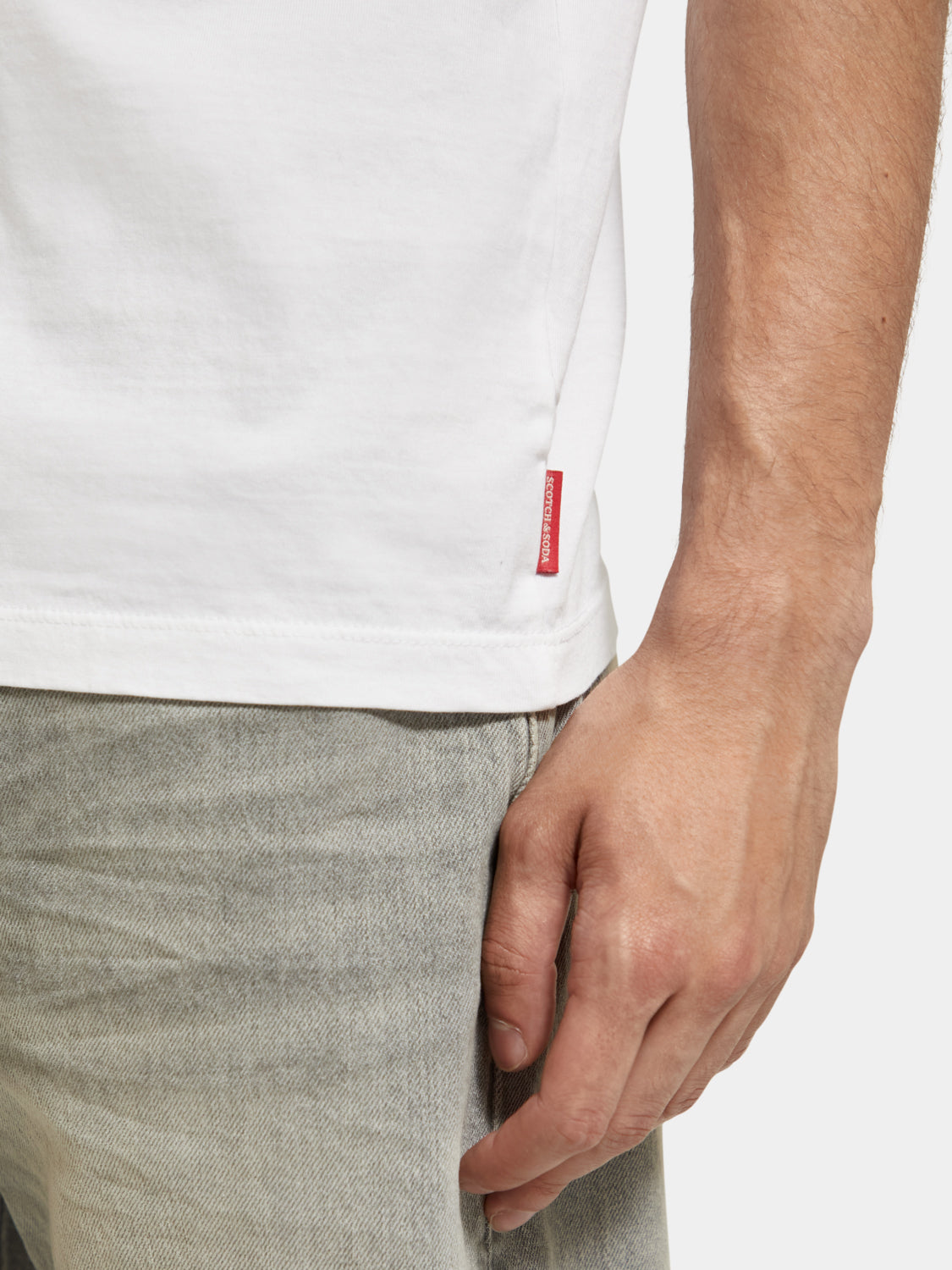 Regular-fit artwork t-shirt - Scotch & Soda NZ