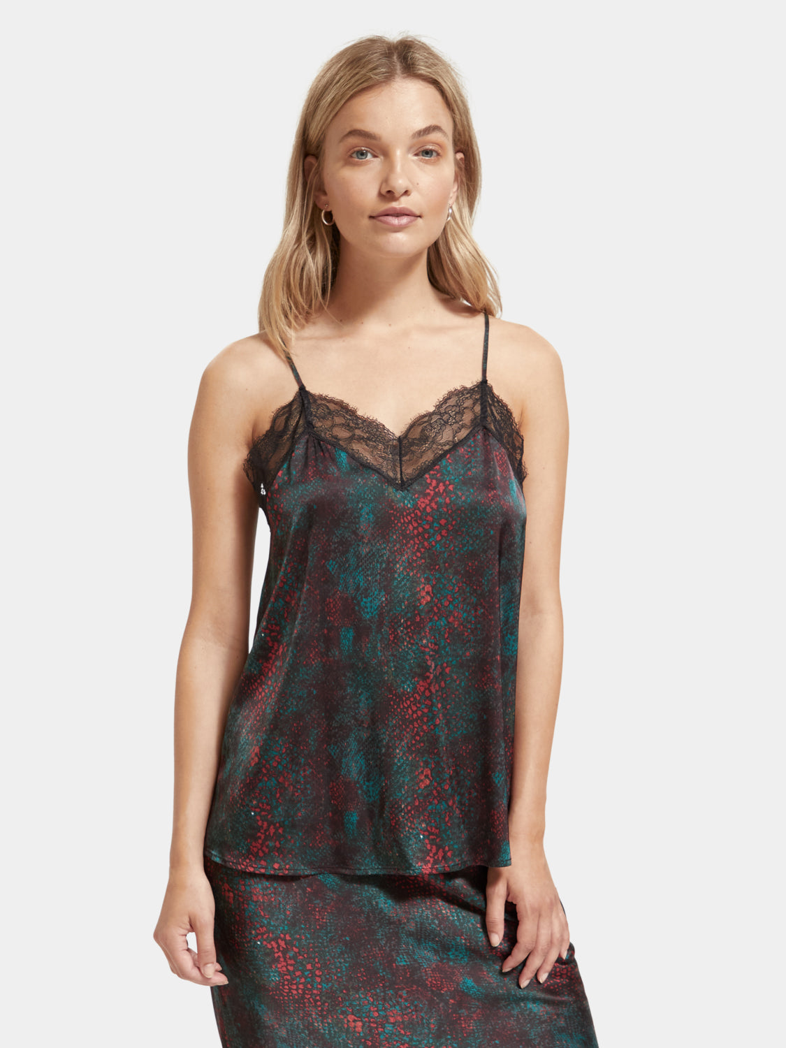 Scotch & Soda lace trim camisole tank top in soft fabric with delicate lace details on the neckline and armholes.