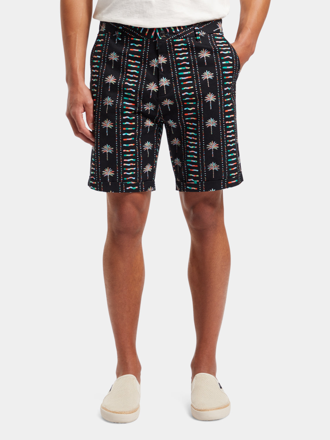 Scotch & Soda Stuart chino shorts in beige, displayed flat on a white background, showing the classic fit and clean design.