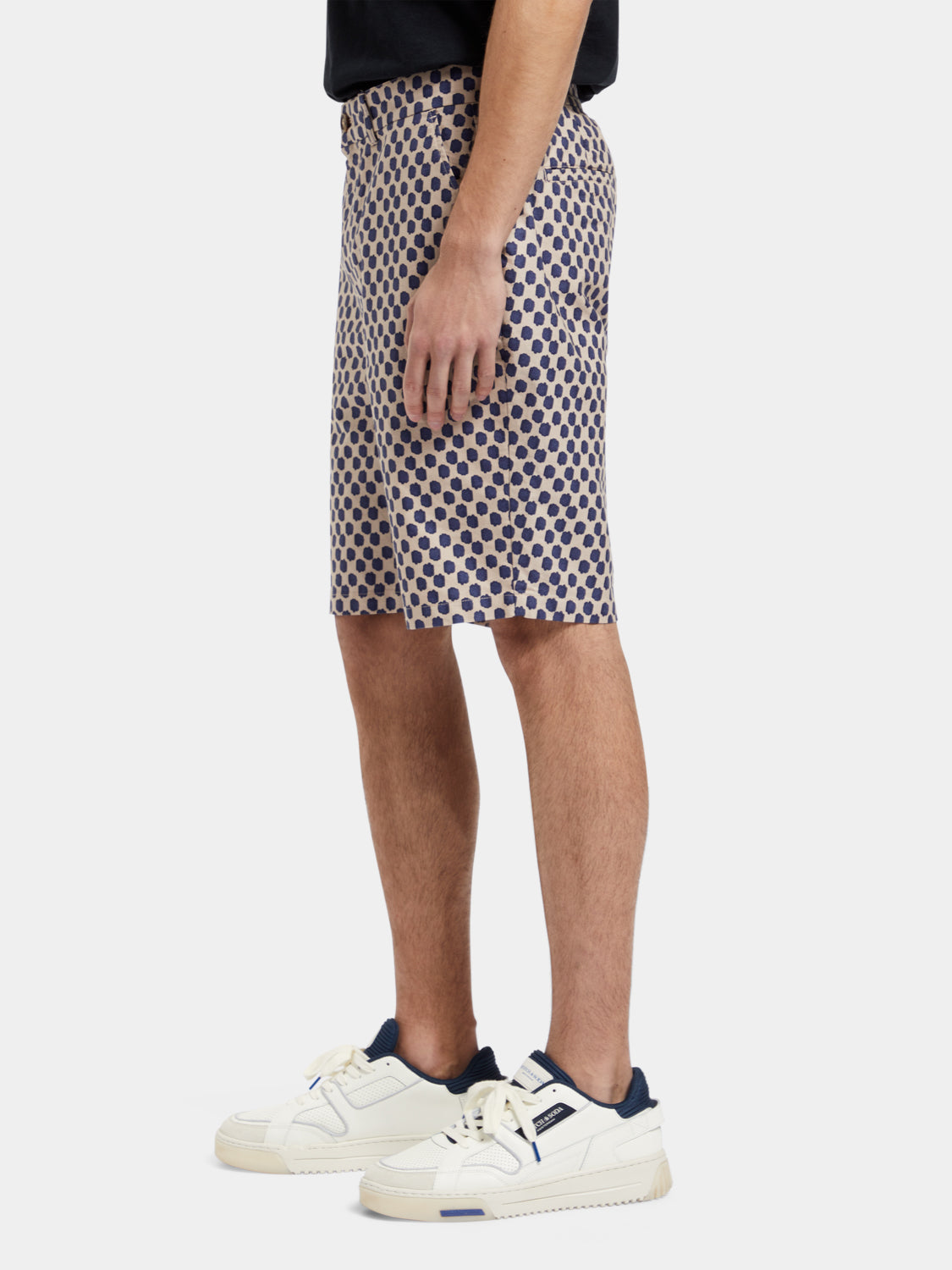 SCOTCH & SODA Drift printed shorts featuring colorful patterns and casual fit, perfect for summer wear.