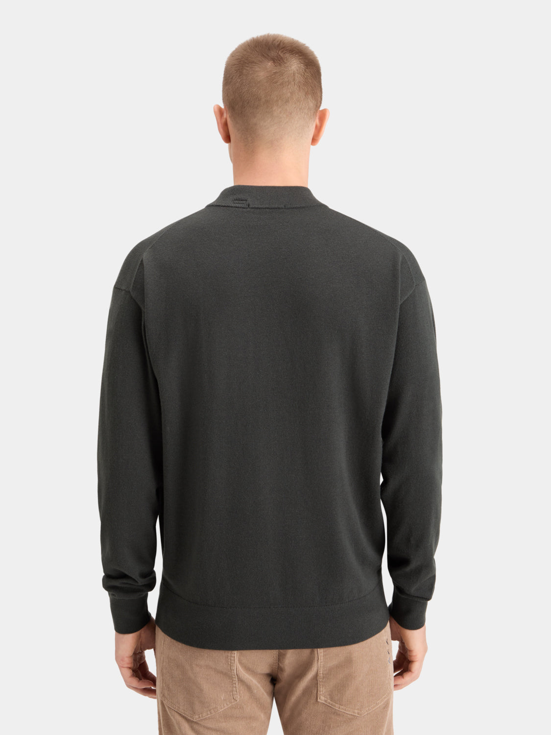 Mock neck pullover