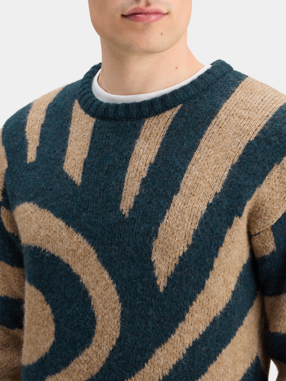 Drop shoulder fuzzy pullover