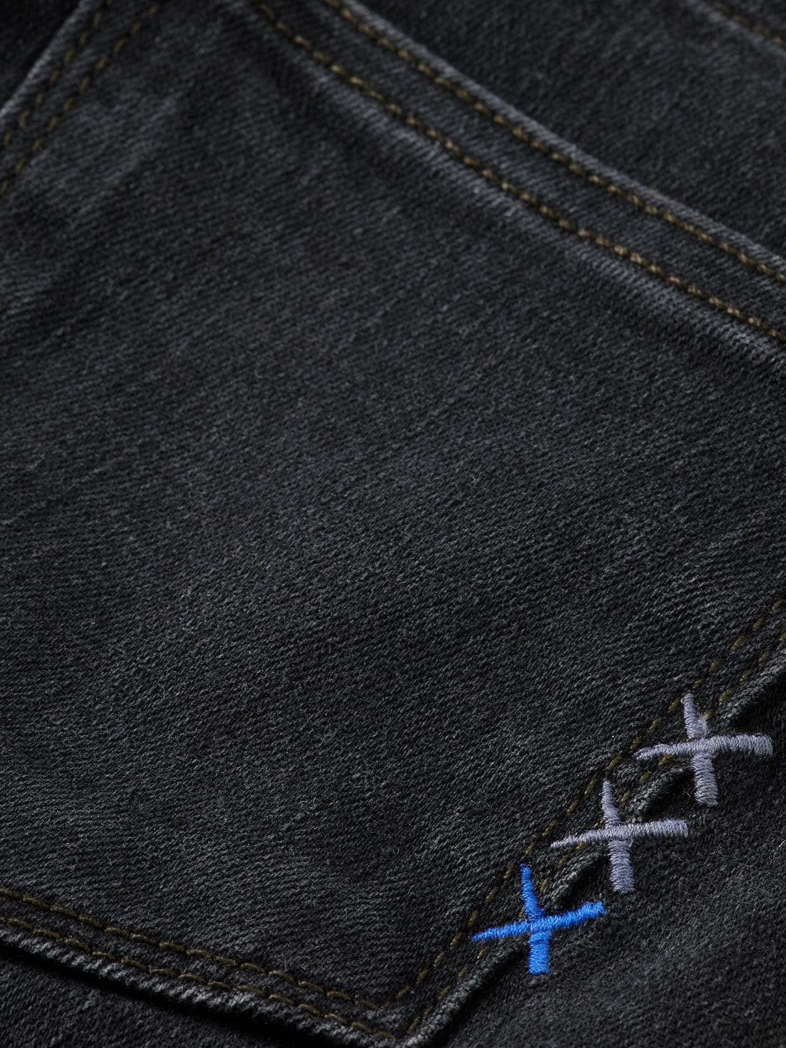 Kids' Tigger skinny fit denim jeans by Scotch & Soda, featuring classic blue denim with a comfortable fit and stylish design.
