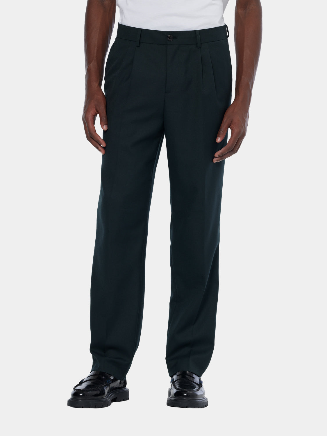 Pleated tailored chinos
