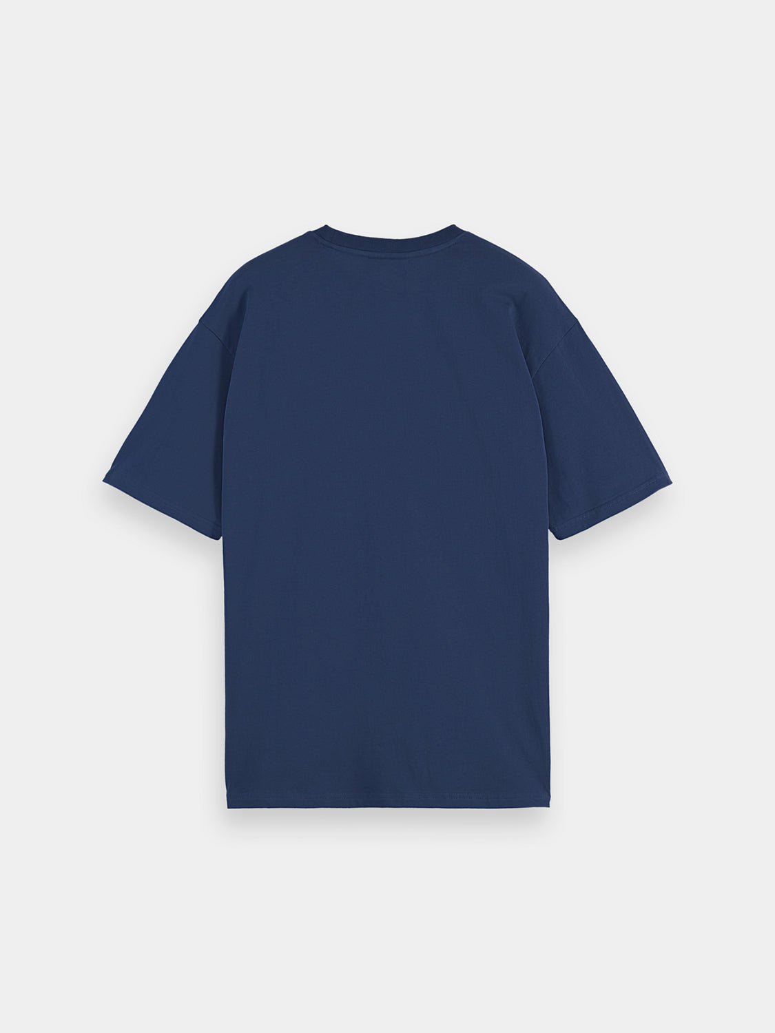 Black short-sleeve Scotch & Soda graphic logo T-shirt with bold front design on soft cotton fabric.