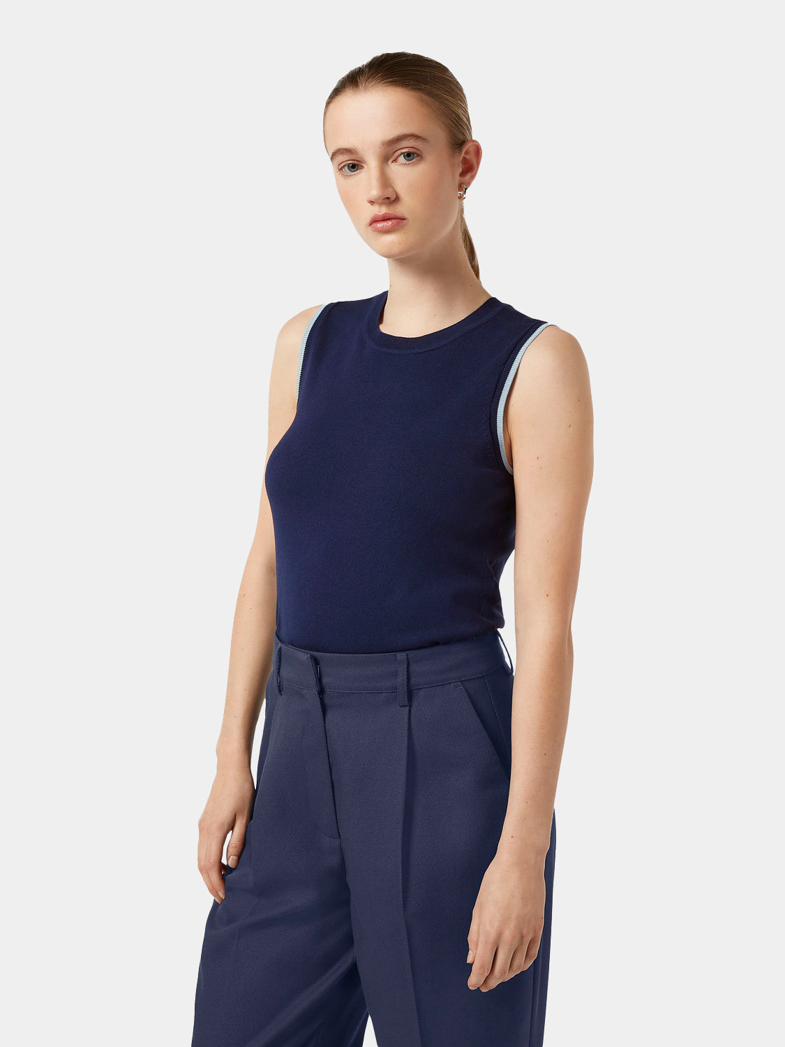 Knitted tank