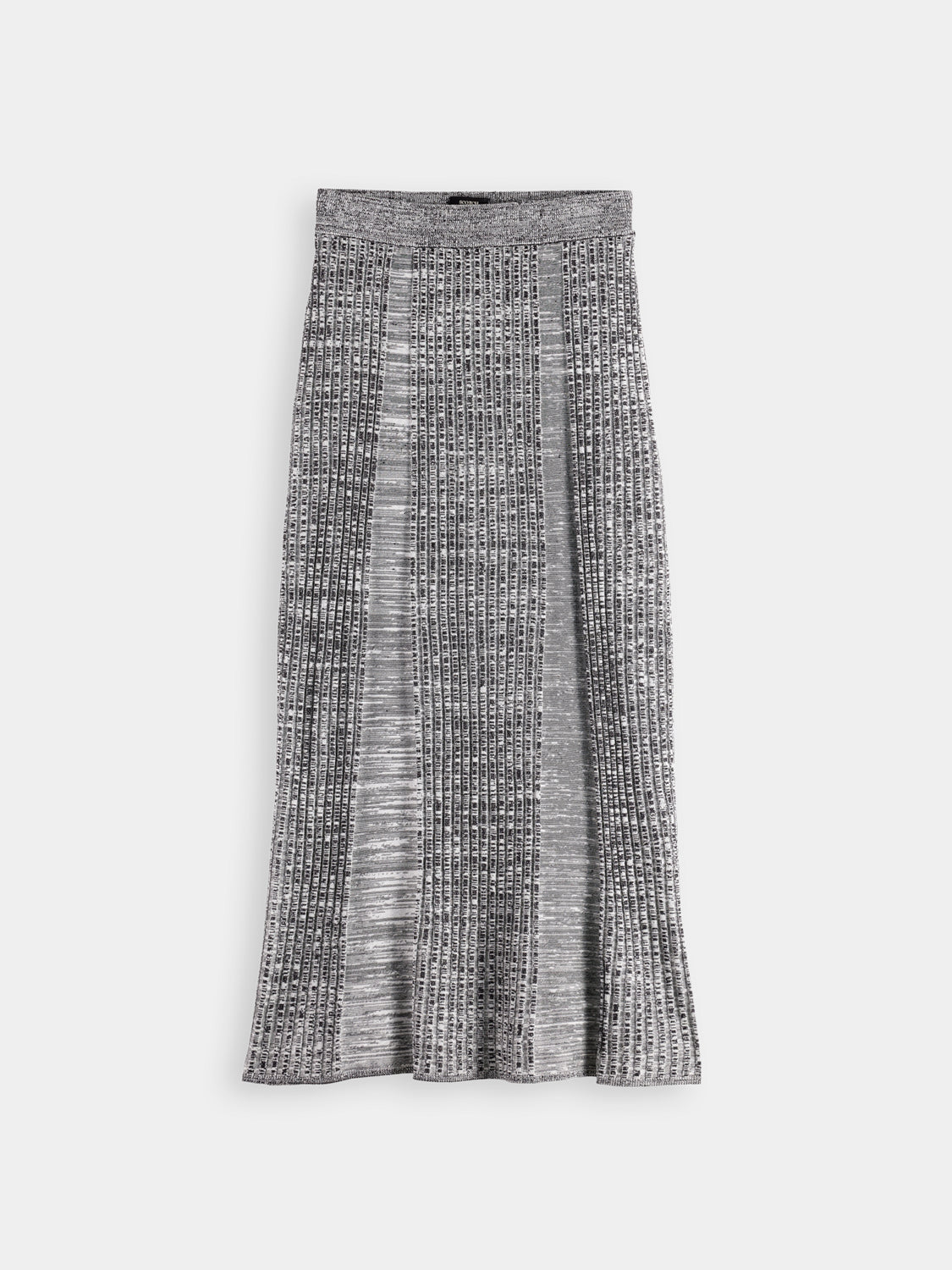 Ribbed knitted maxi skirt by Scotch & Soda, featuring a fitted silhouette and textured fabric in a neutral color.