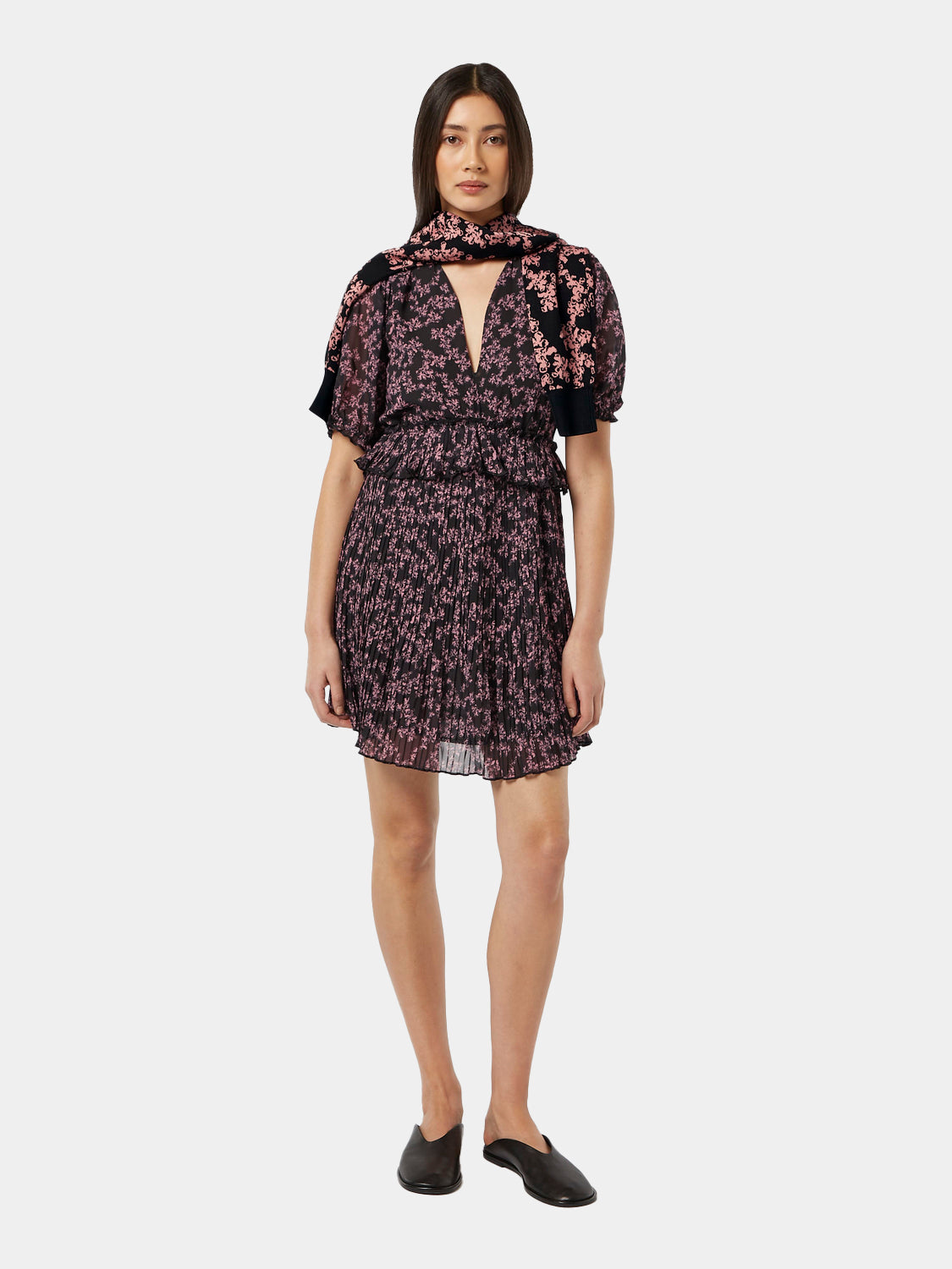 Scotch & Soda pleated mini dress with a fitted bodice and flared skirt, featuring a stylish pattern and short sleeves.