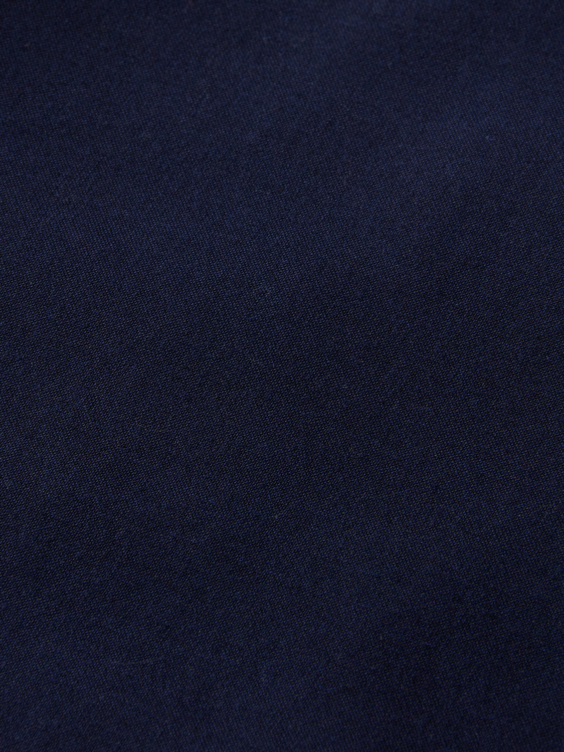 SCOTCH & SODA men's peak lapel blazer in dark fabric, tailored fit with structured shoulders and stylish lapels.