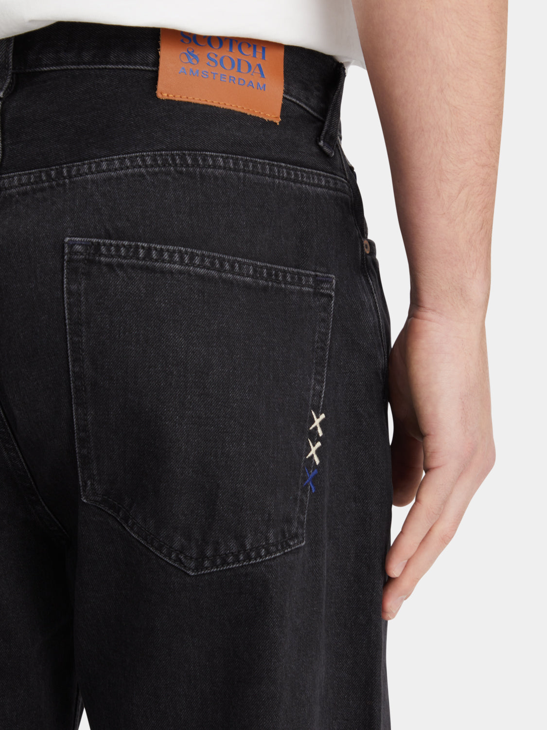 Pitch loose fit jeans - Scotch & Soda NZ