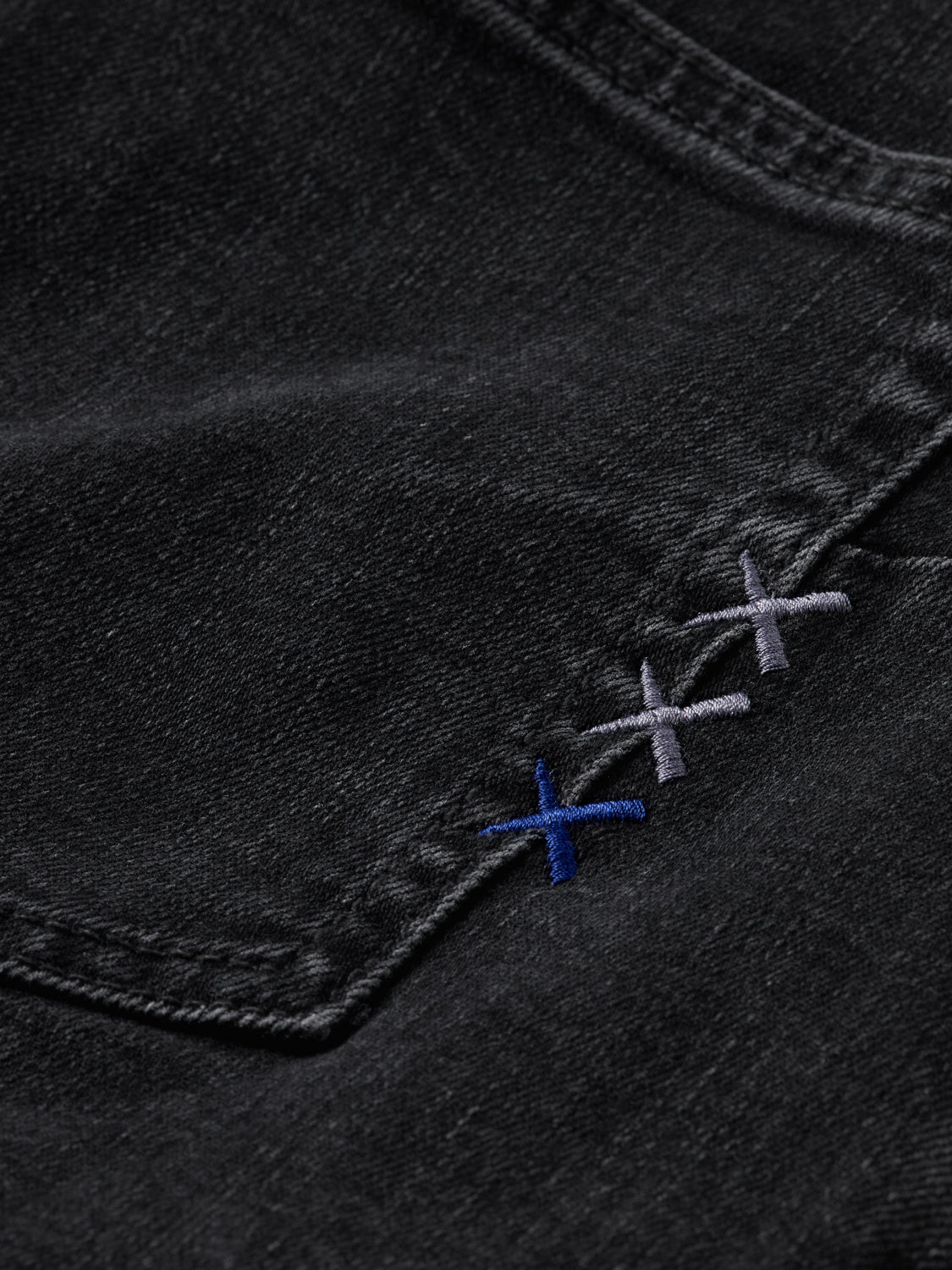 SCOTCH & SODA Zee straight-fit denim jeans shown on a model, featuring classic blue wash and clean, tailored fit.