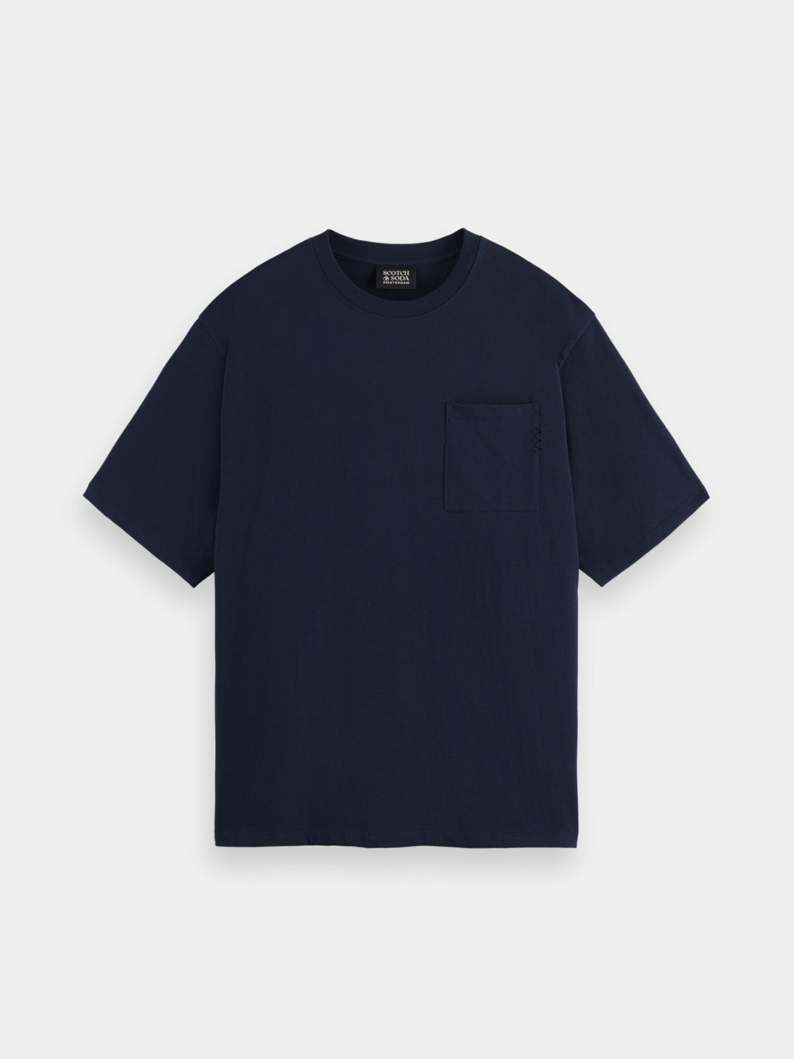 Short-sleeve Scotch & Soda chest pocket t-shirt with front pocket and classic fit, shown in a neutral color.