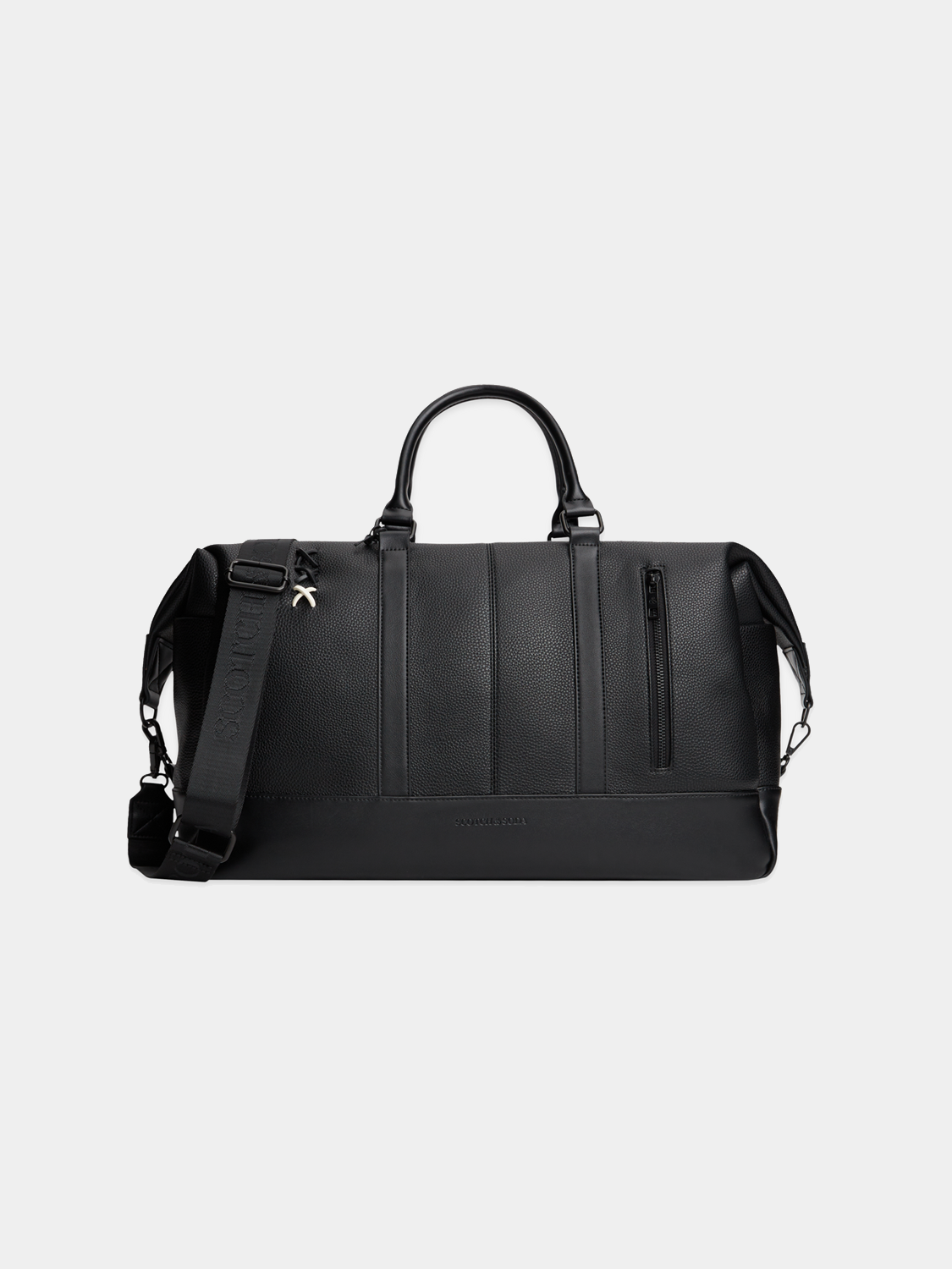 Scotch & Soda weekender bag with sturdy handles and spacious main compartment, made of durable fabric for travel and weekend trips.