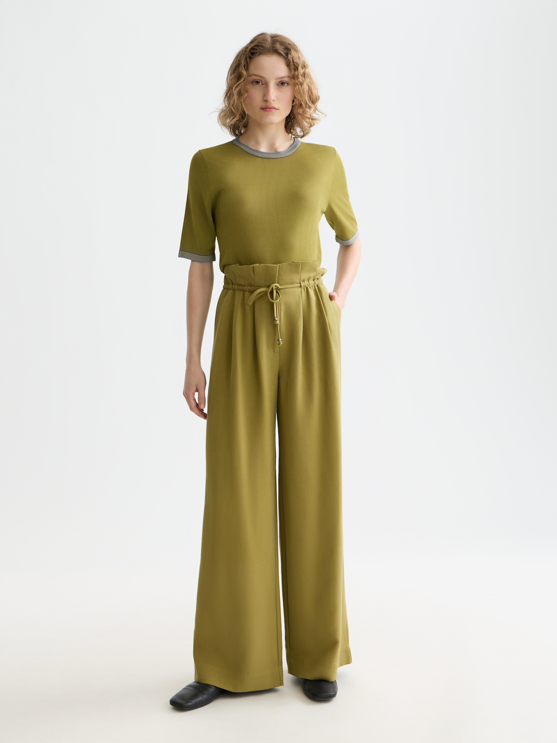 Short-sleeved pullover