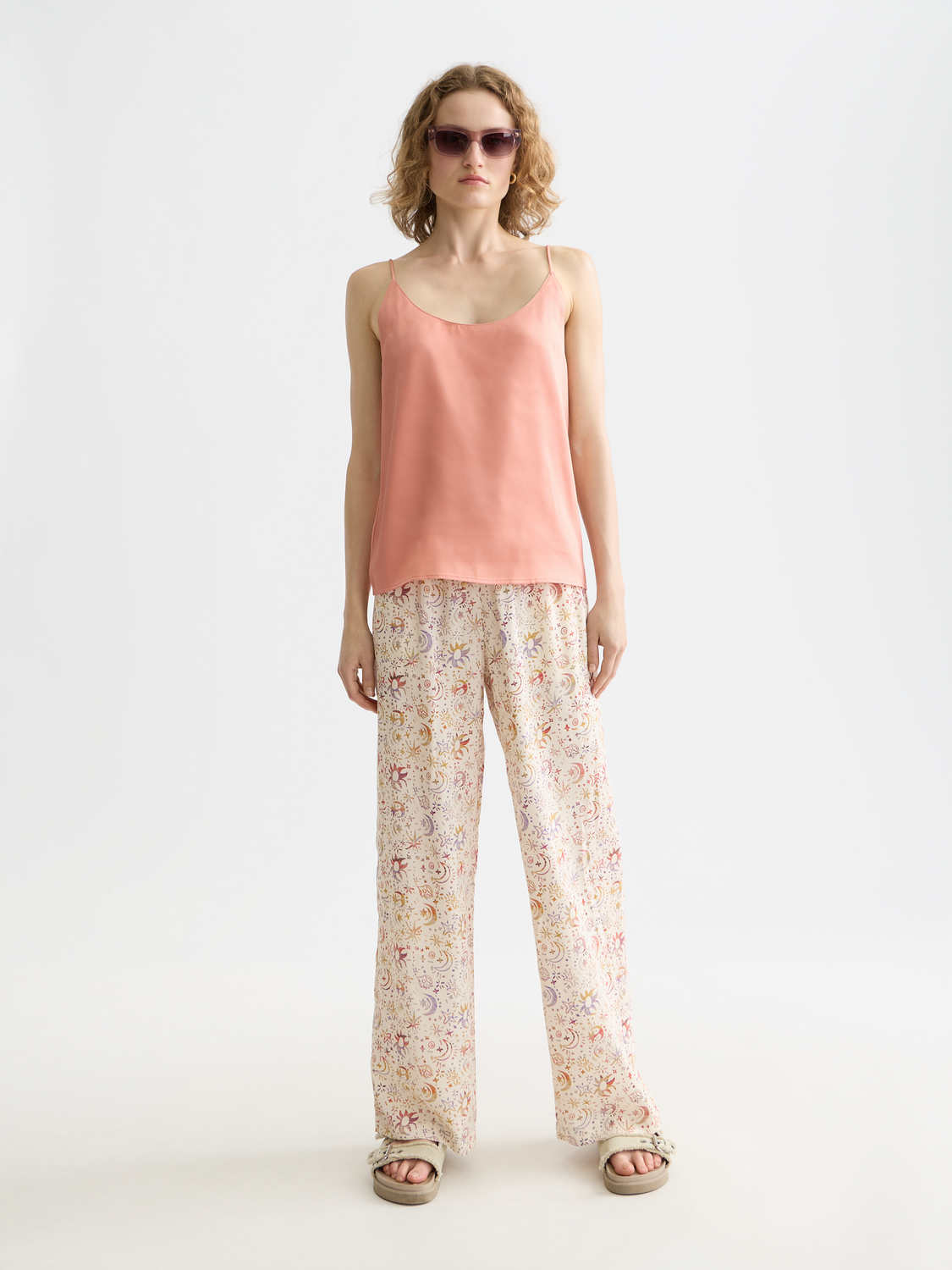 Scotch & Soda woven jersey tank top with sleeveless design and lightweight fabric, displayed on a neutral background.