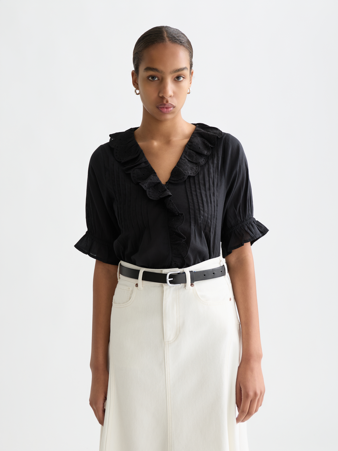 Embroidered short-sleeved woven blouse from SCOTCH & SODA with intricate embroidery and a relaxed fit.