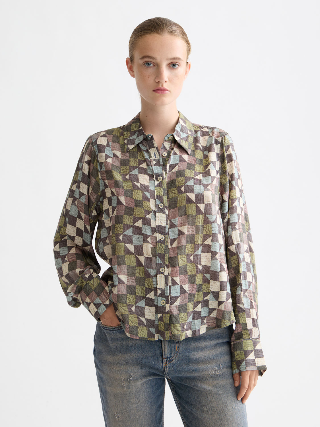 Long sleeve printed shirt by Scotch & Soda featuring vibrant floral patterns and a classic fit.
