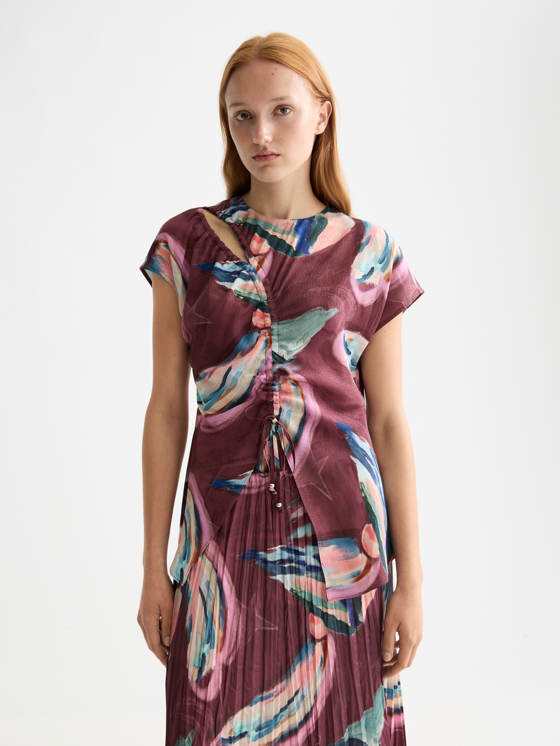 Woven keyhole top by Scotch & Soda featuring a stylish cutout design and lightweight fabric, perfect for casual or dressy outfits.