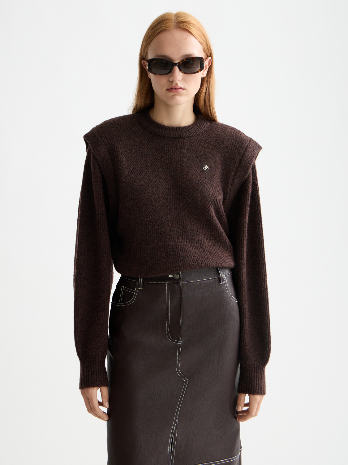 Scotch & Soda shoulder detail knitwear featuring a textured knit pattern and stylish shoulder accents.