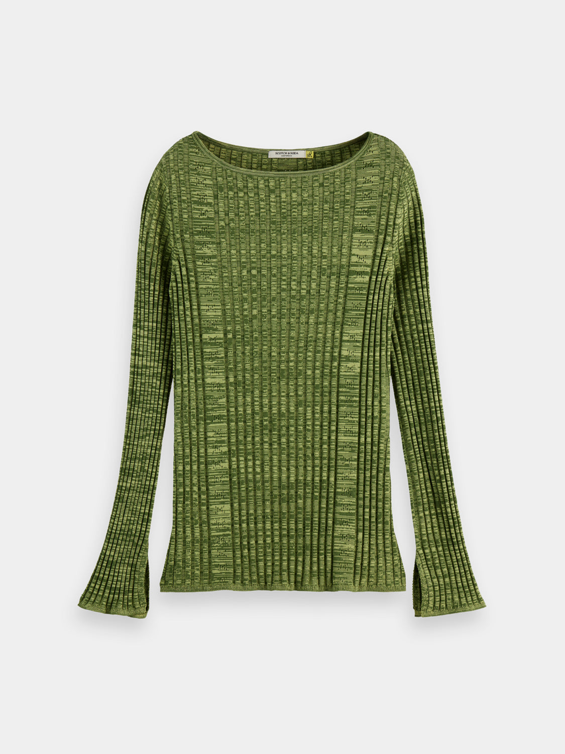 Ribbed knitted SCOTCH & SODA pullover in neutral color, close-up of textured knit fabric and ribbed cuffs.