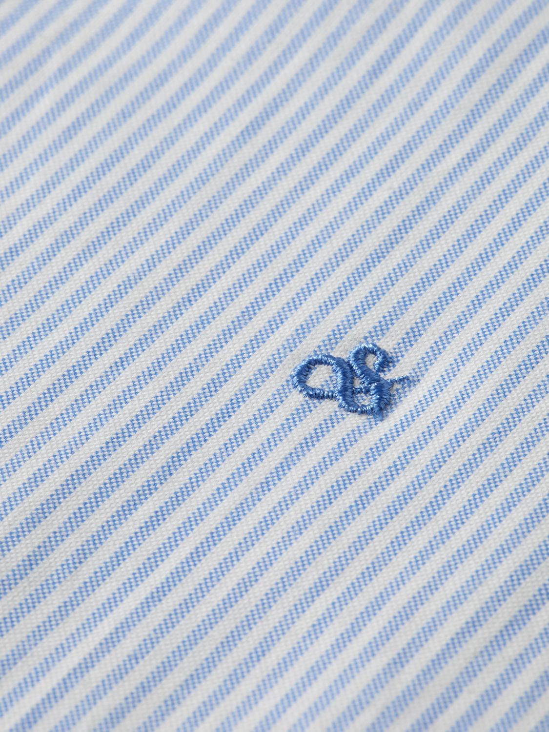 Long sleeve Scotch & Soda Girlfriend Oxford shirt with classic collar and button front, in a casual, stylish design.